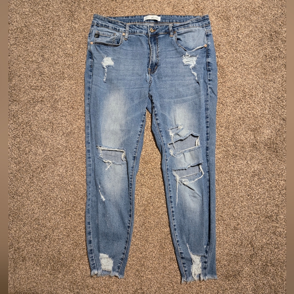 Kancan stretchy distressed denim fray hem skinny jeans sz 2XL in great condition